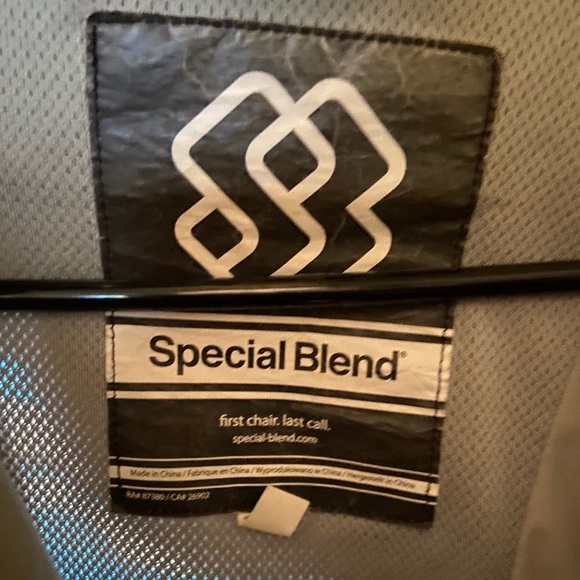 Special Blend Snowboard Ski Jacket - Picture 3 of 3